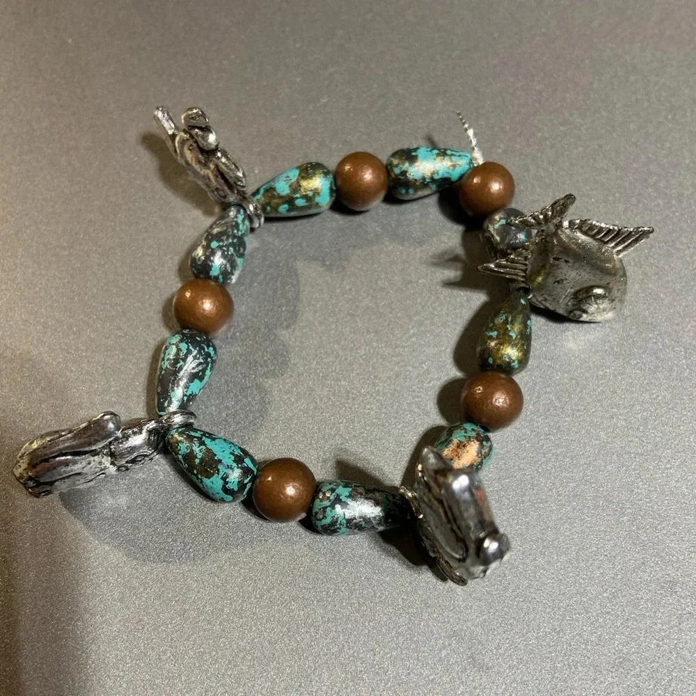 Beaded charm bracelet